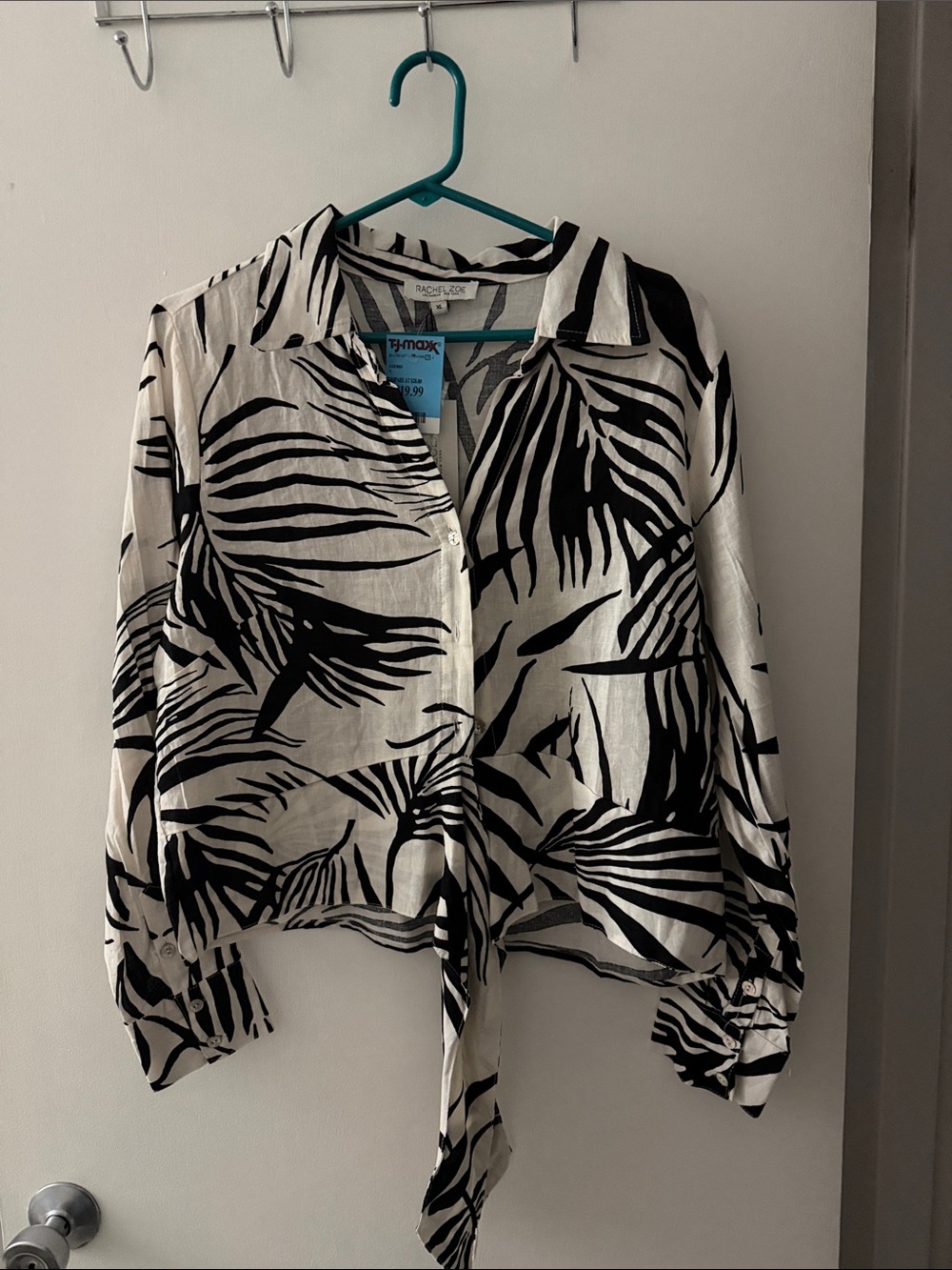 Rachel Zoe Black & White Palm-Print Button-Down Tie Shirt